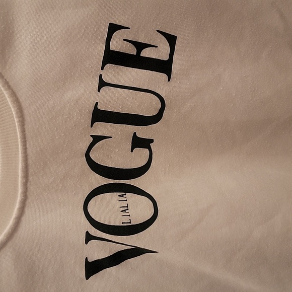 Vogue Cream and Black Womens Sweatshirt. Size Small. - Picture 3 of 3